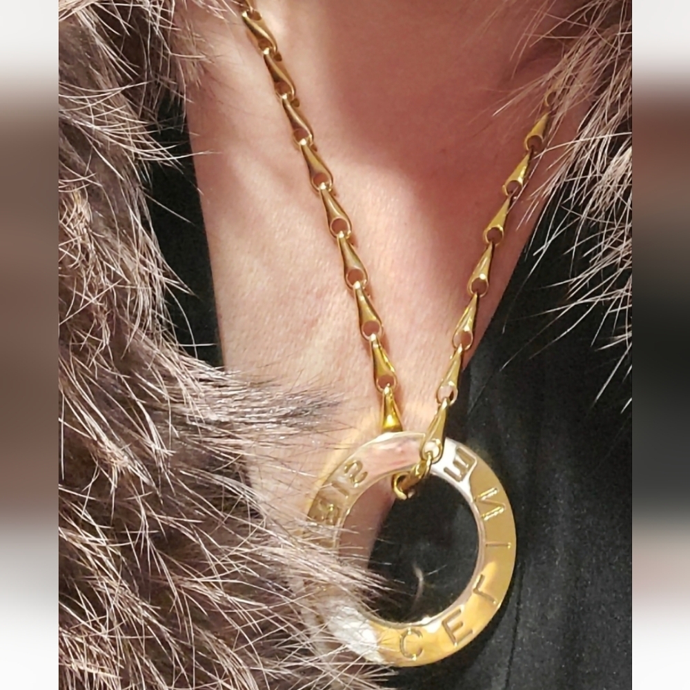 Celine Gold Chain Pendant Necklace LF - Picture 6 of 6